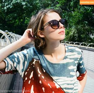 Liara Roux photo #0022