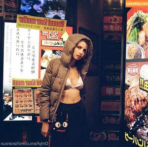 Liara Roux photo #0048