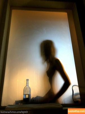 Liara Roux photo #0057