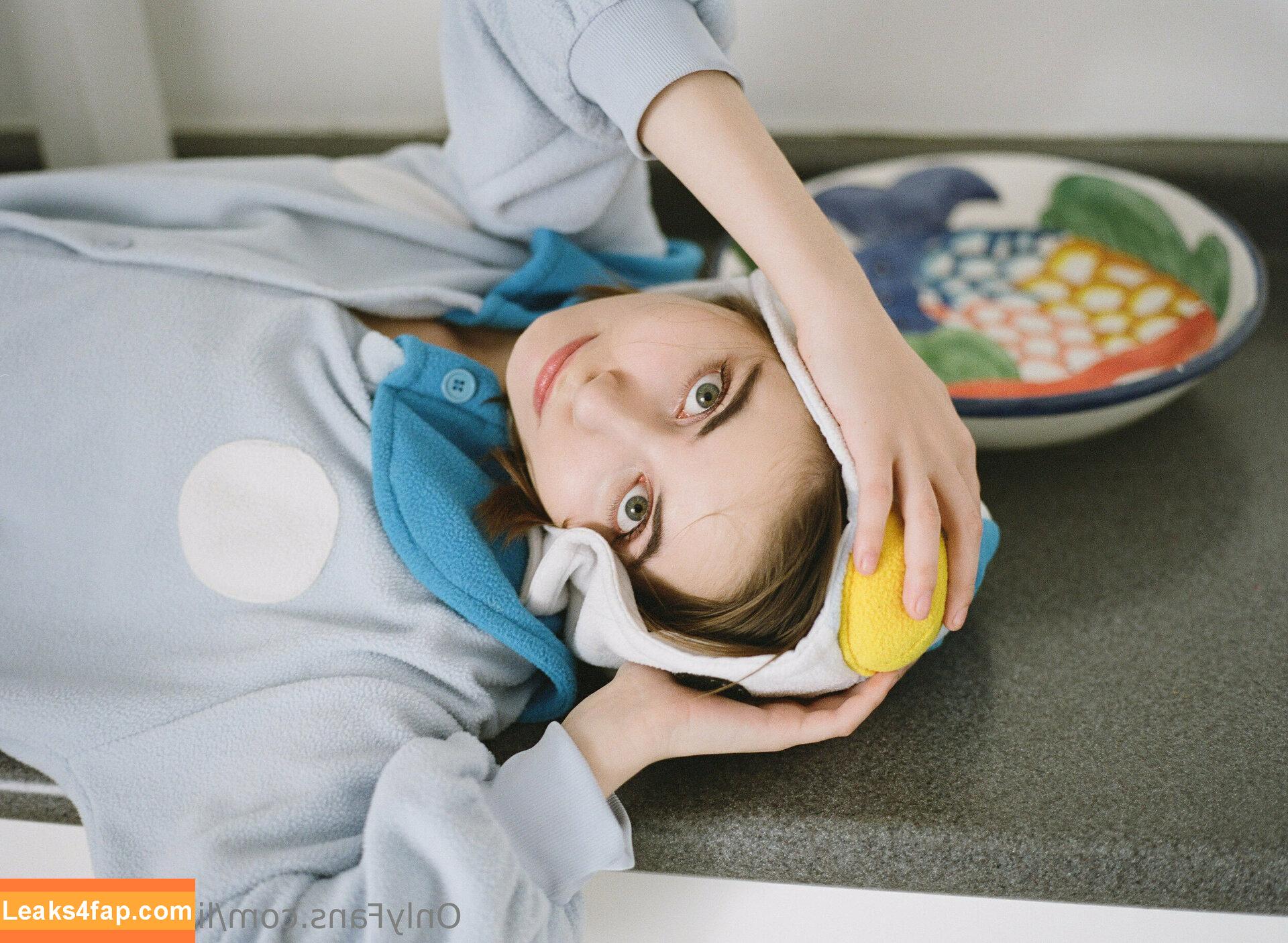 liararouxxxx /  leaked photo photo #0027
