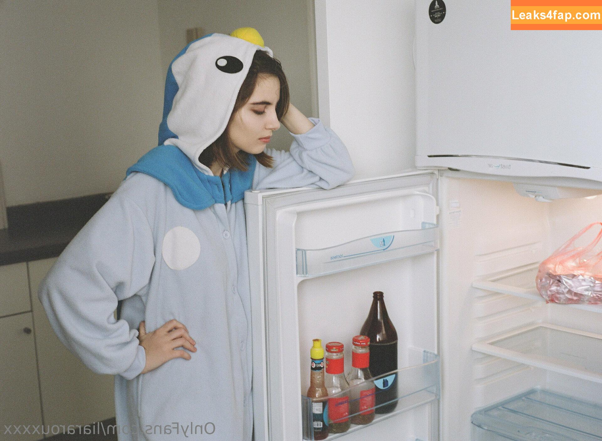 liararouxxxx /  leaked photo photo #0031
