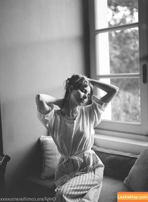 liararouxxxx photo #0076