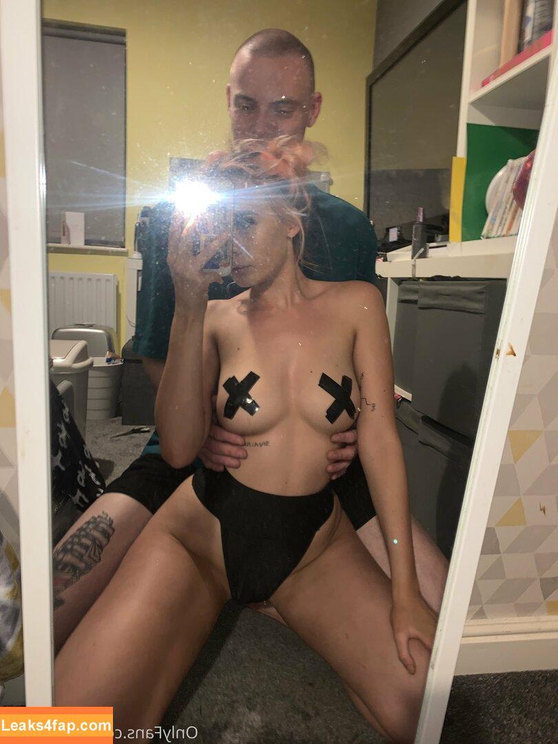 Liberty May / BabyxHarley / _libertymayy / titsandtats69 leaked photo photo #0023