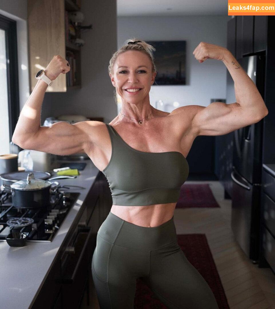 Liesl Damstra / lieslfitmom leaked photo photo #0013
