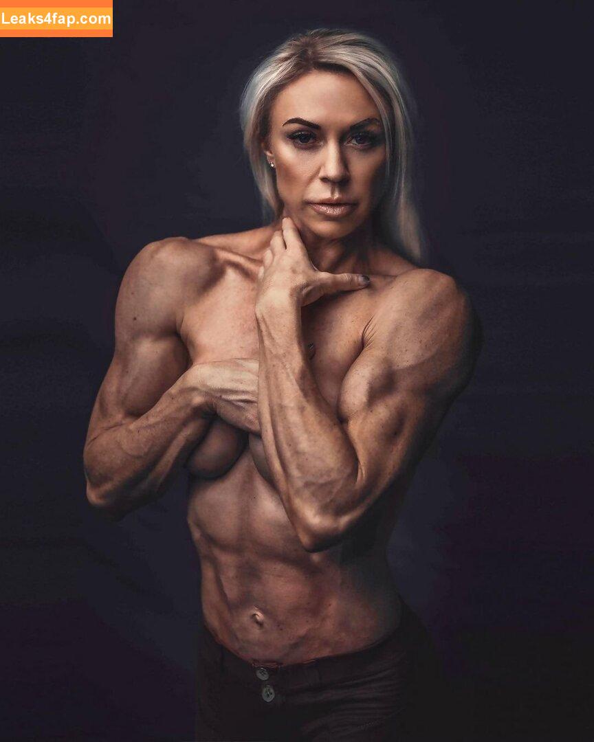 Liesl Damstra / lieslfitmom leaked photo photo #0015