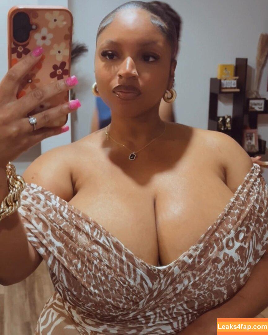 lifeeofjanaeee /  leaked photo photo #0007