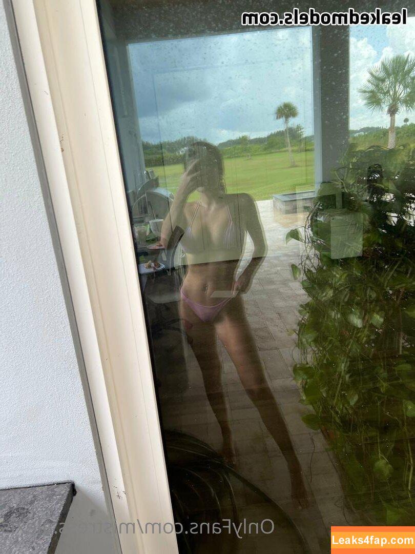 lifewithalexis / hashtagalexiss leaked photo photo #0086