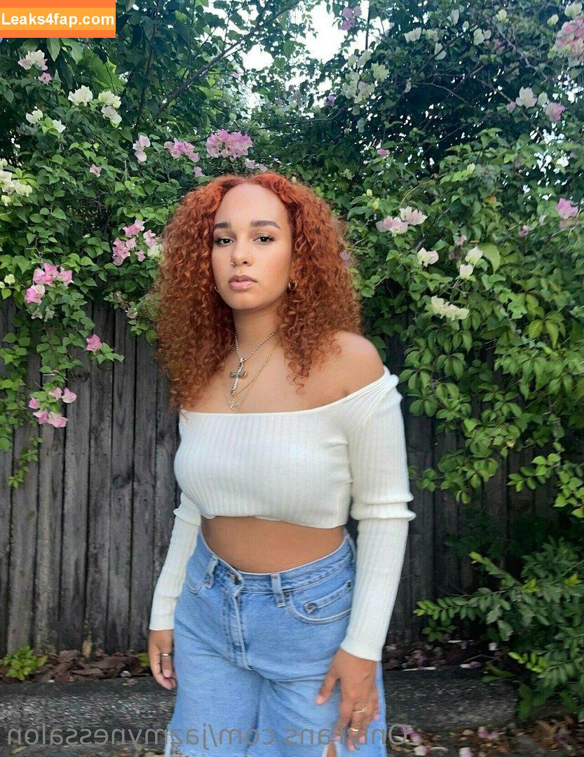 lifewithjazmyne / Jazmyne leaked photo photo #0002