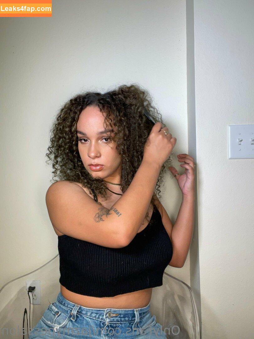 lifewithjazmyne / Jazmyne leaked photo photo #0013
