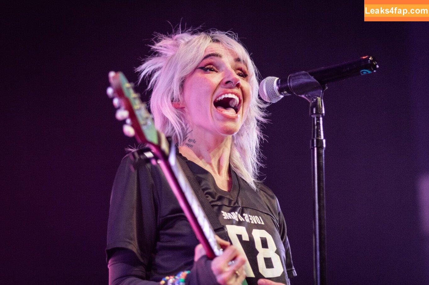 Lights Poxleitner / OfficialLights / https: / lights.poxleitner leaked photo photo #0376