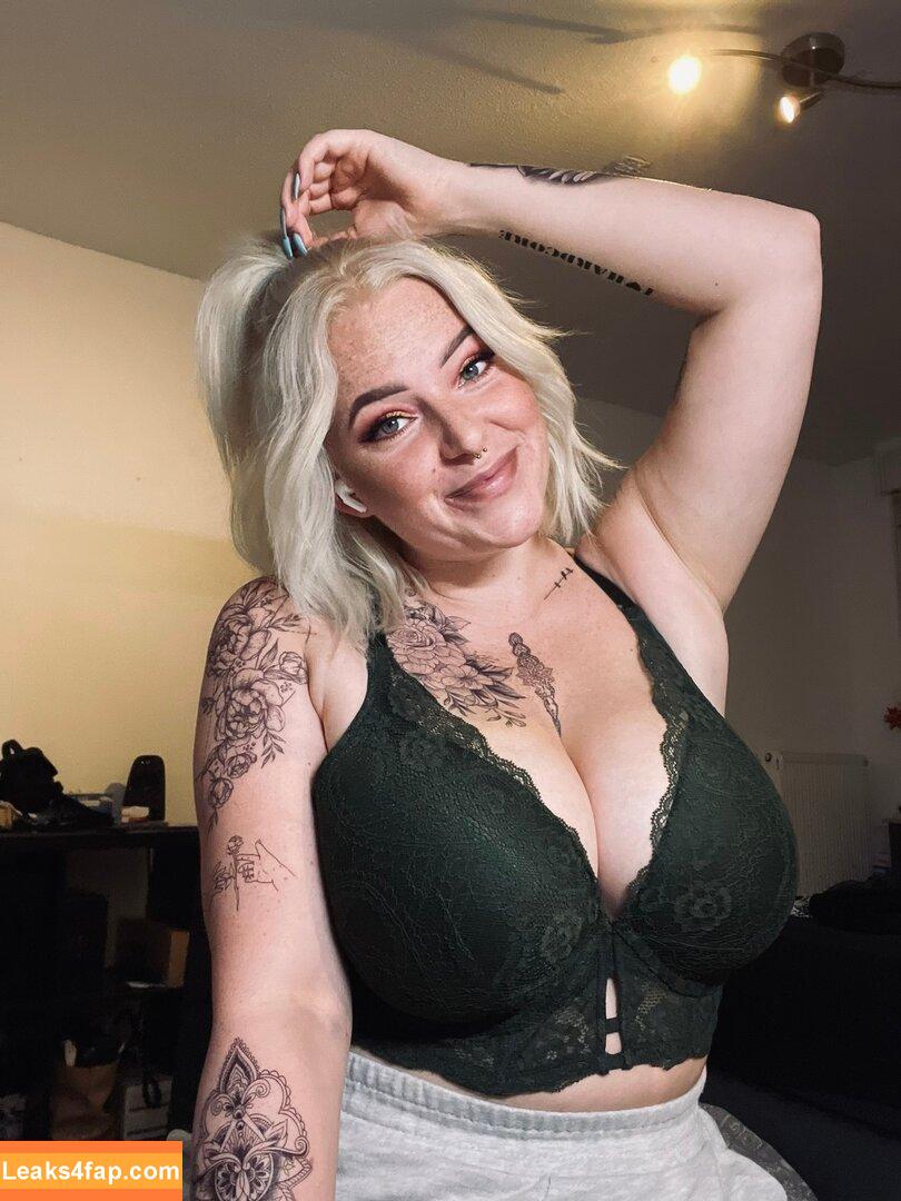 likeboobs leaked photo photo #0002