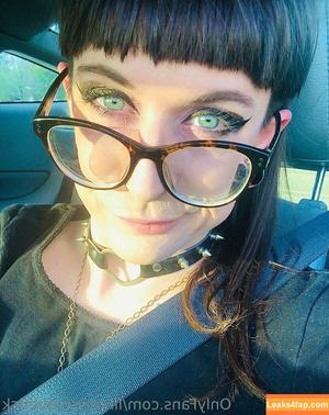 lil-missmaverick photo #0020