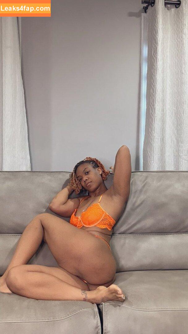 lil_moni_que /  leaked photo photo #0011
