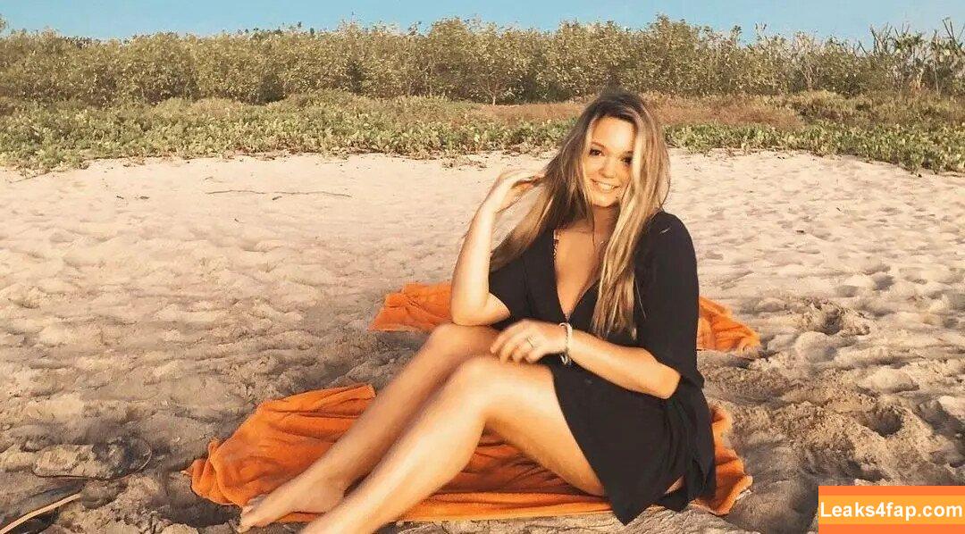 Lilah Pate /  leaked photo photo #0021