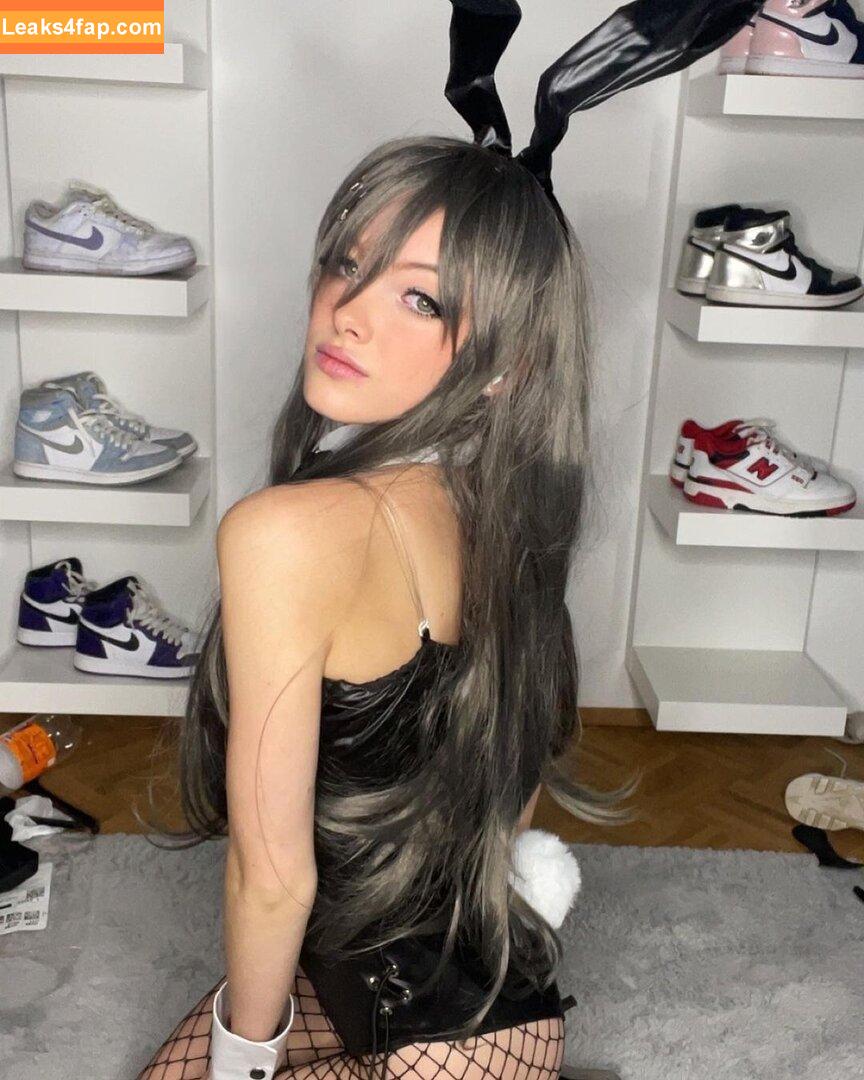 lilayleen / lilayleen18 leaked photo photo #0001