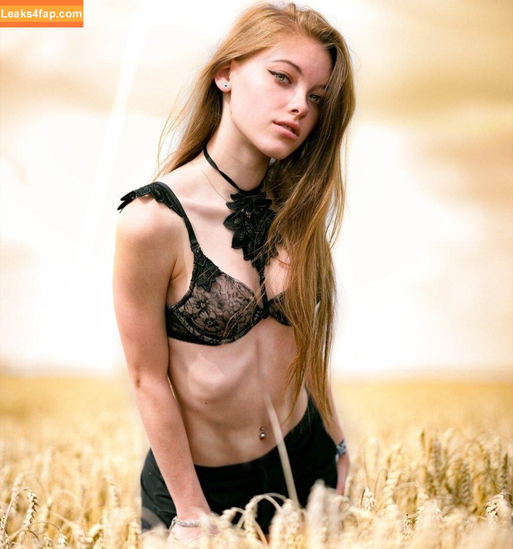 lilayleen / lilayleen18 leaked photo photo #0006
