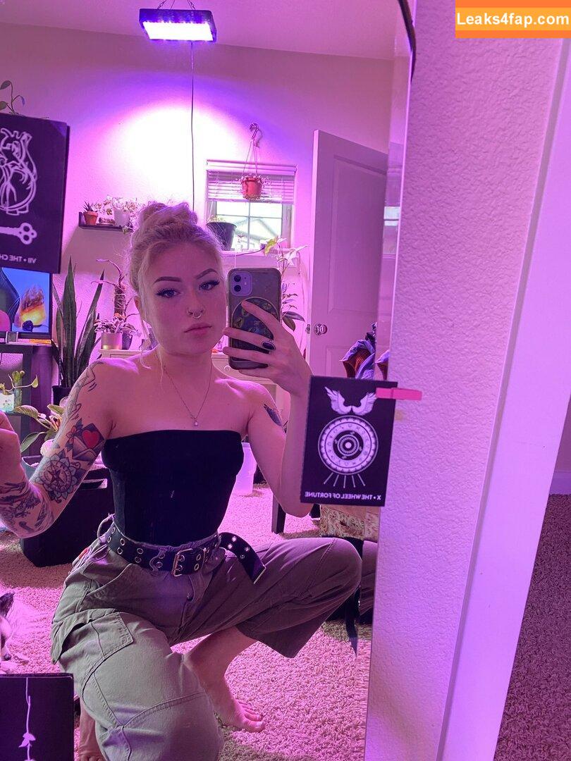 Lilbabybrexxx / cookingxmamax leaked photo photo #0020