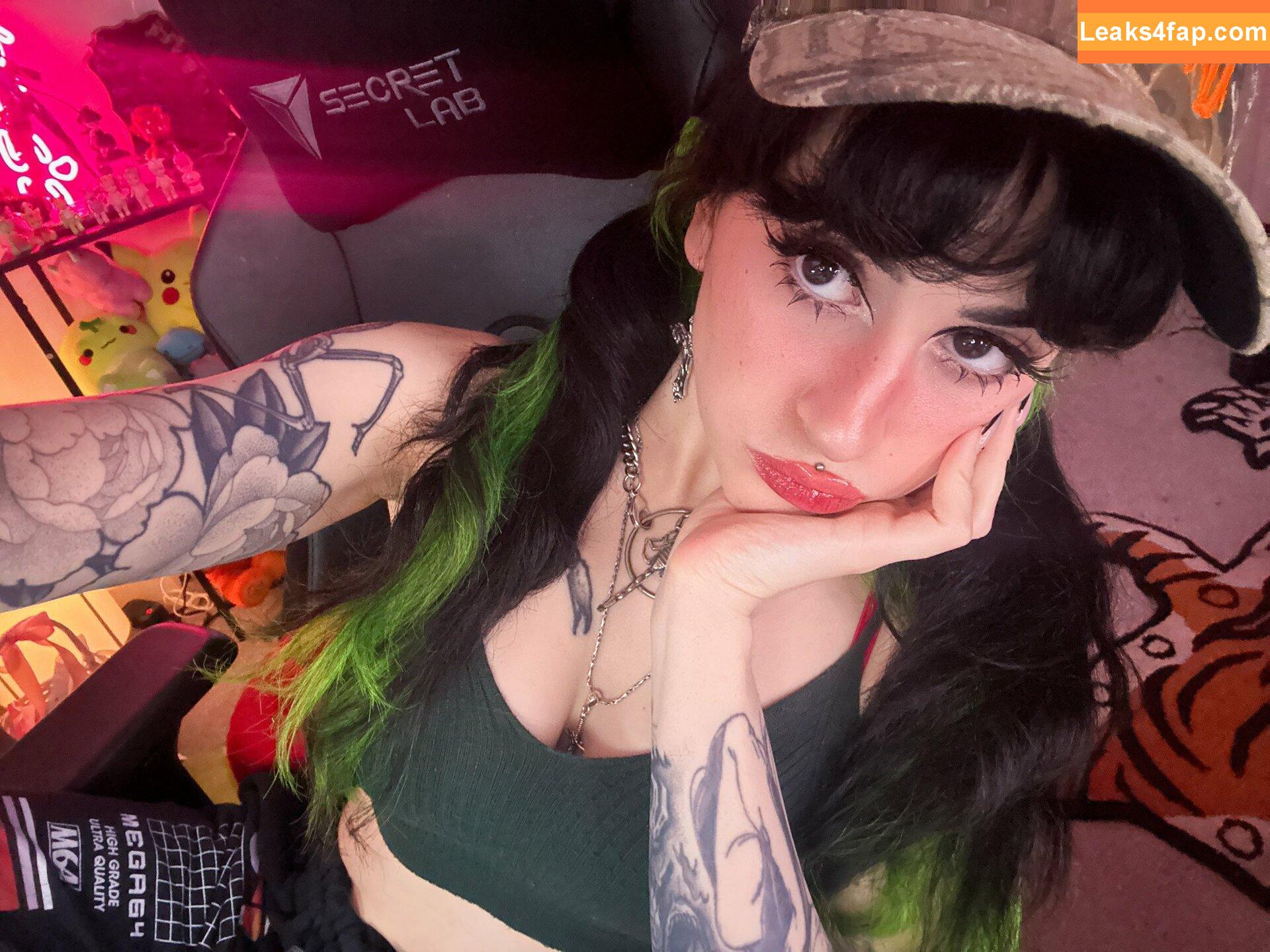 lilbatty / Skye Bedell / lil.batty / lilbattyy leaked photo photo #0072