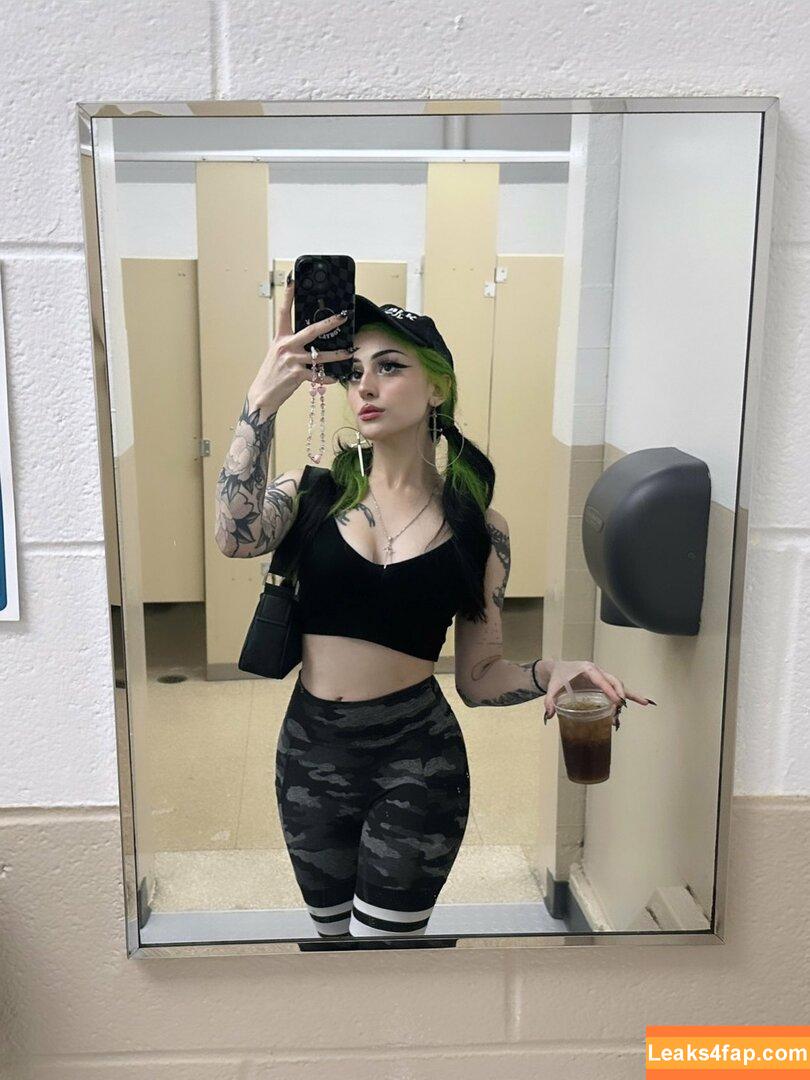 lilbatty / Skye Bedell / lil.batty / lilbattyy leaked photo photo #0096