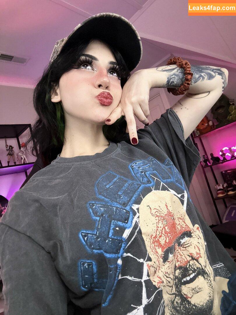 lilbatty / Skye Bedell / lil.batty / lilbattyy leaked photo photo #0126