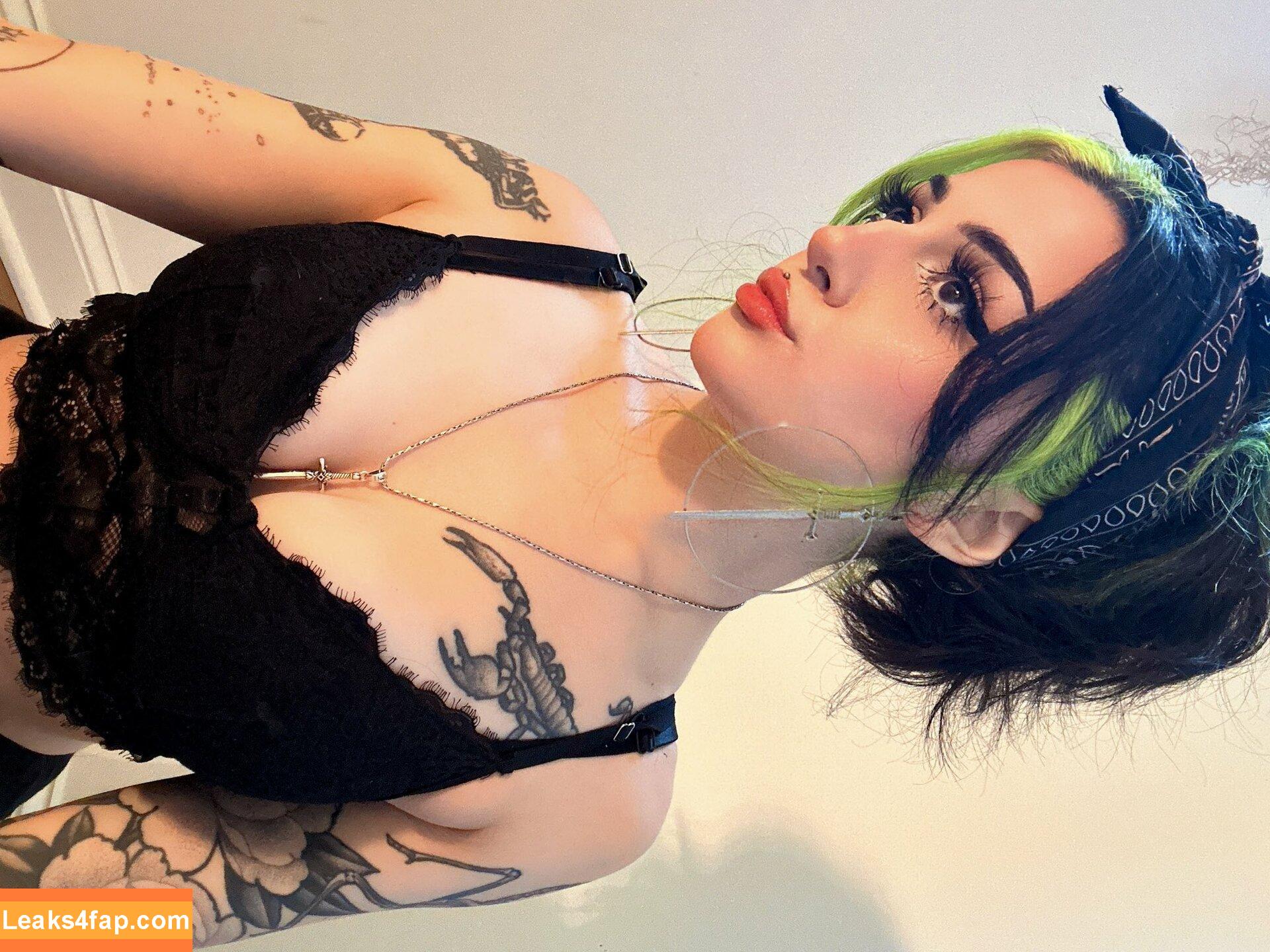 lilbatty / Skye Bedell / lil.batty / lilbattyy leaked photo photo #0146