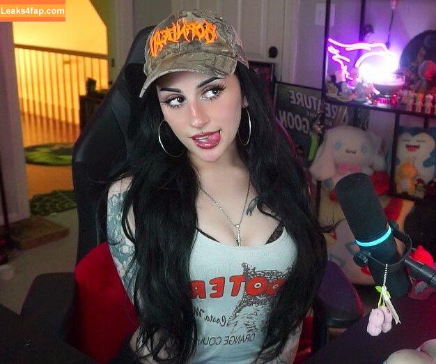 lilbatty / Skye Bedell / lil.batty / lilbattyy leaked photo photo #0364