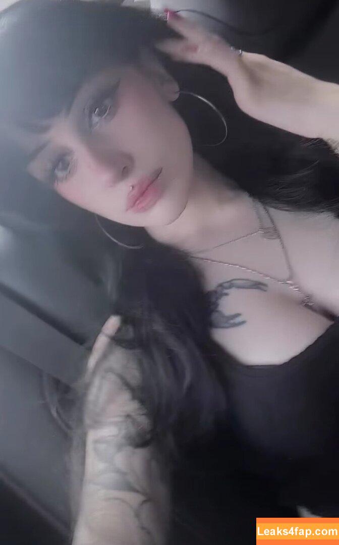 lilbatty / Skye Bedell / lil.batty / lilbattyy leaked photo photo #0417