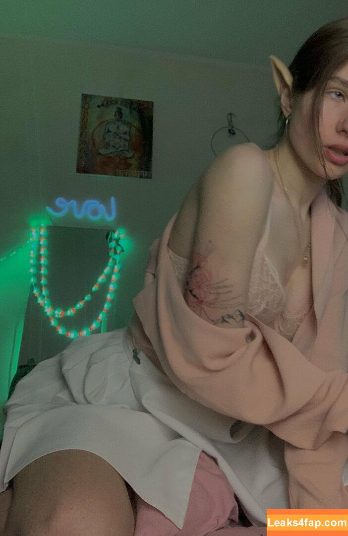 lilbiii / love.lost420 leaked photo photo #0001
