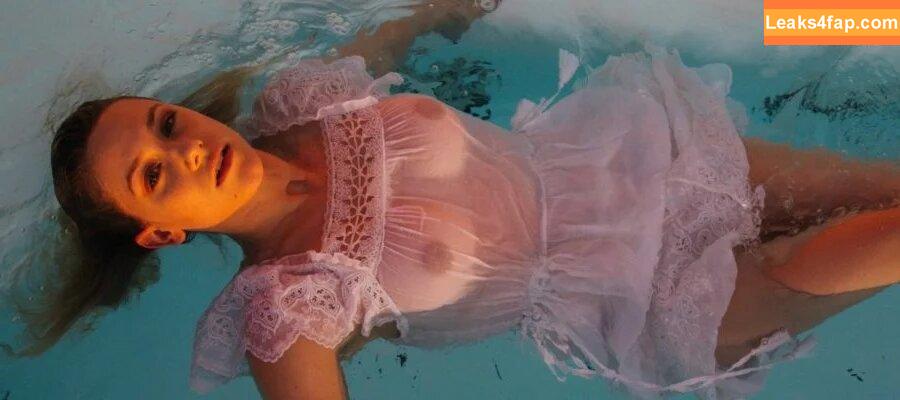 Lili Reinhart / Unpublished Photos / lilireinhart leaked photo photo #0001