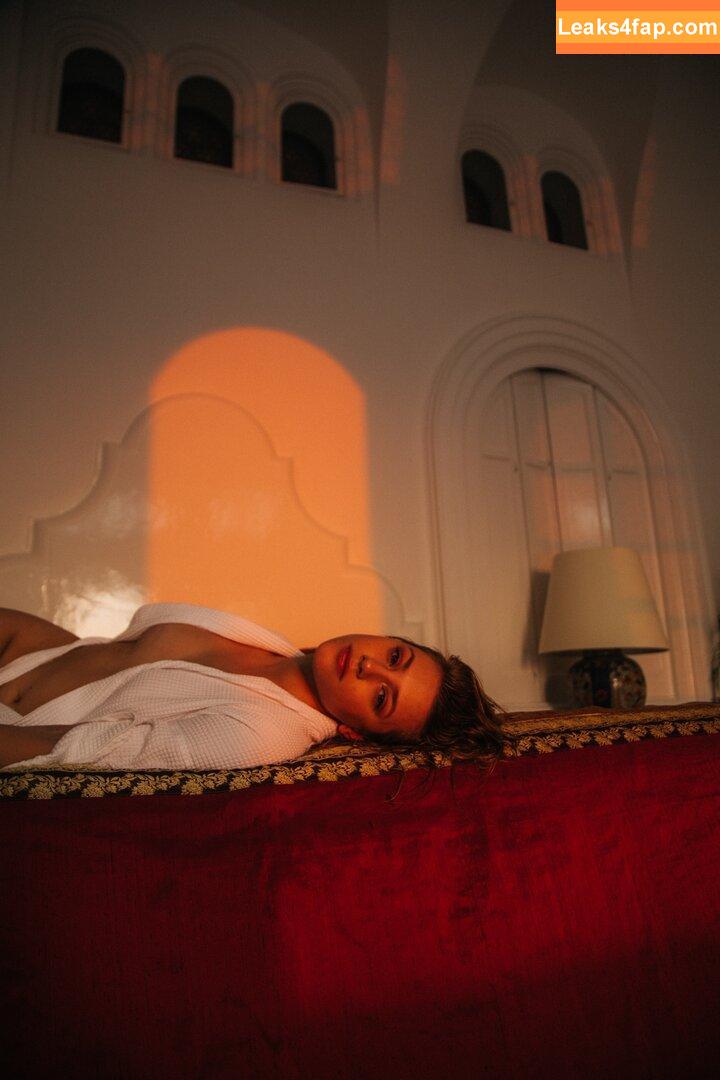 Lili Reinhart / Unpublished Photos / lilireinhart leaked photo photo #0016