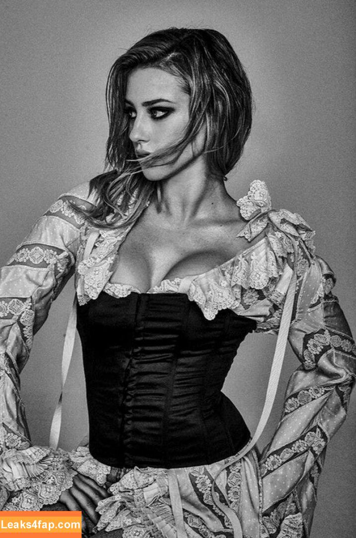 Lili Reinhart / Unpublished Photos / lilireinhart leaked photo photo #0067
