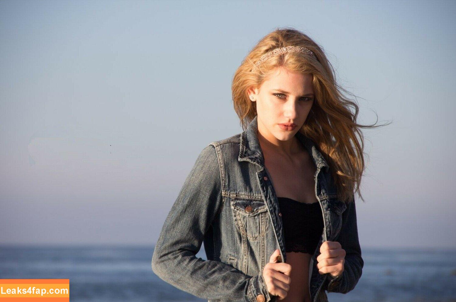 Lili Reinhart / Unpublished Photos / lilireinhart leaked photo photo #0078