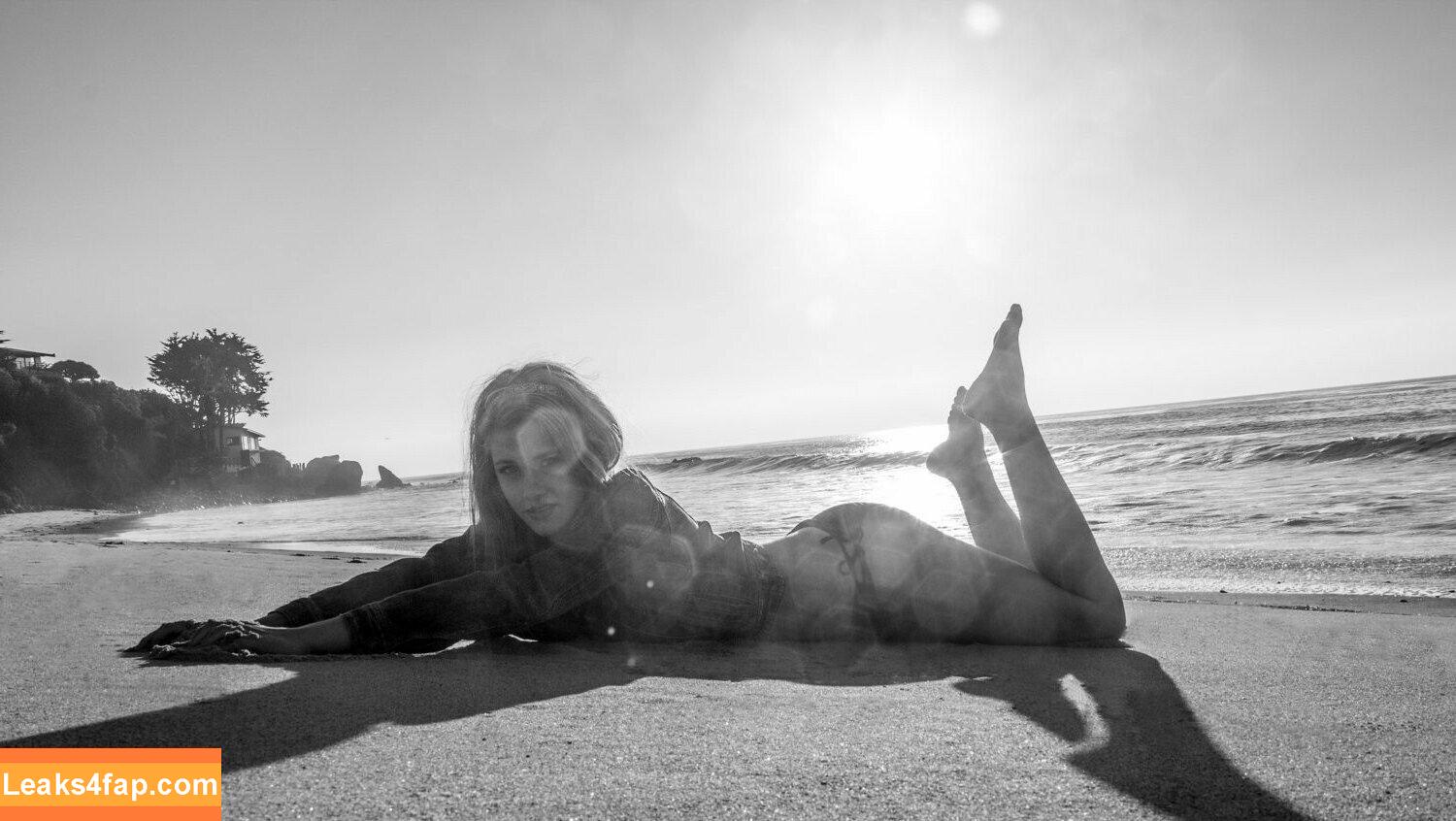 Lili Reinhart / Unpublished Photos / lilireinhart слитое фото фото #0082