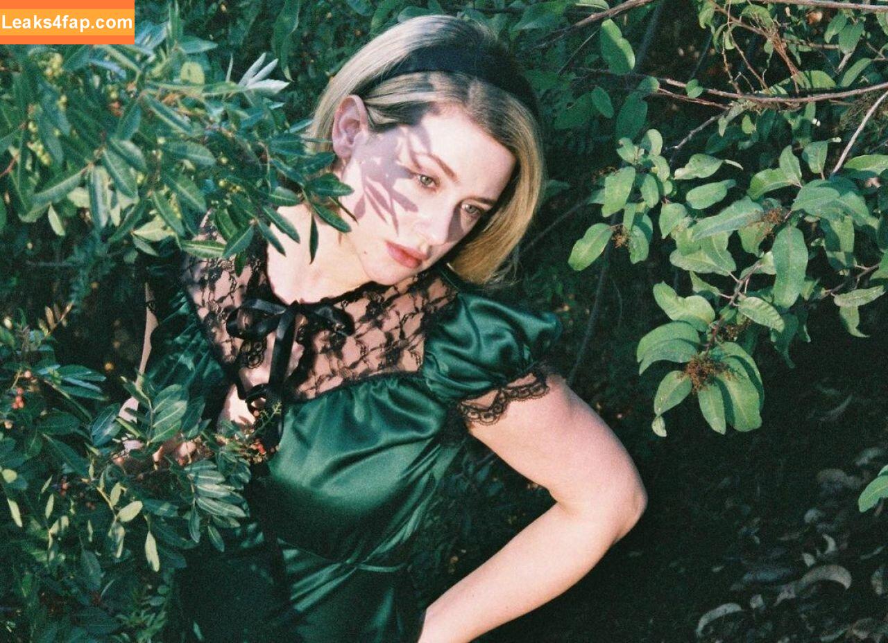 Lili Reinhart / Unpublished Photos / lilireinhart leaked photo photo #0126