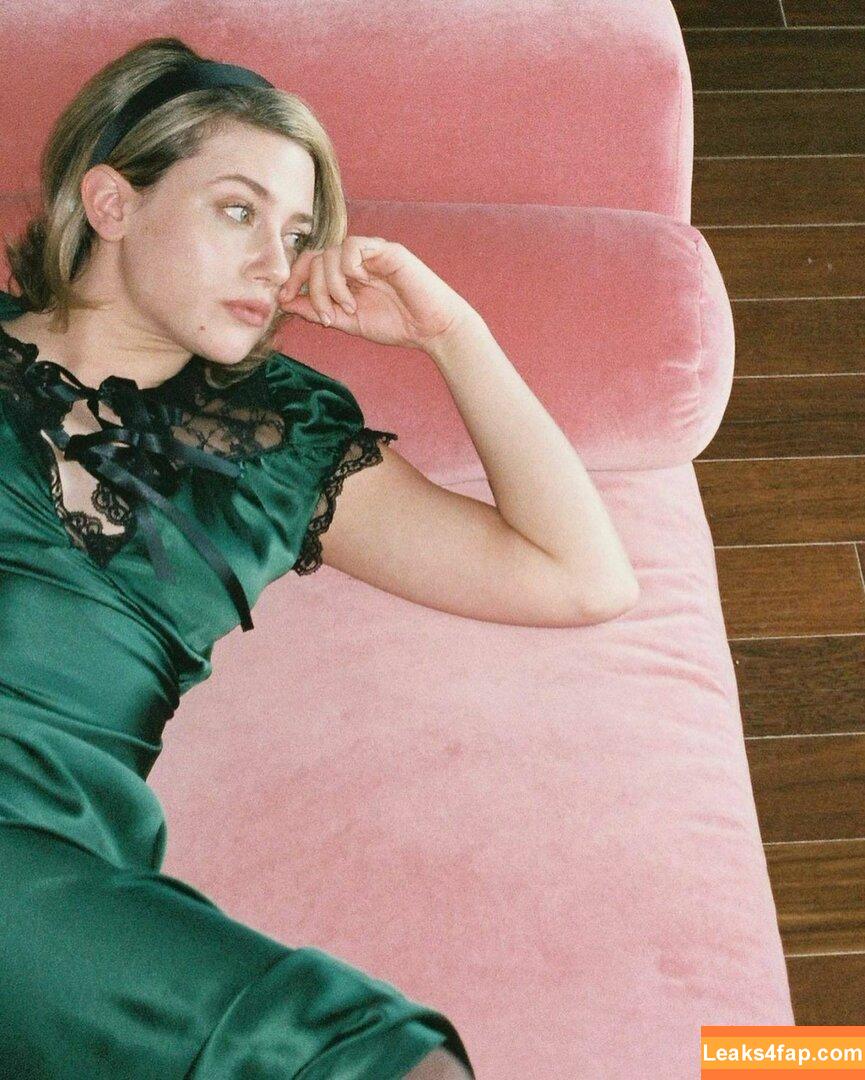 Lili Reinhart / Unpublished Photos / lilireinhart leaked photo photo #0127