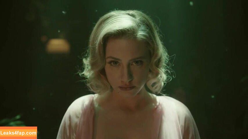 Lili Reinhart / Unpublished Photos / lilireinhart leaked photo photo #0160