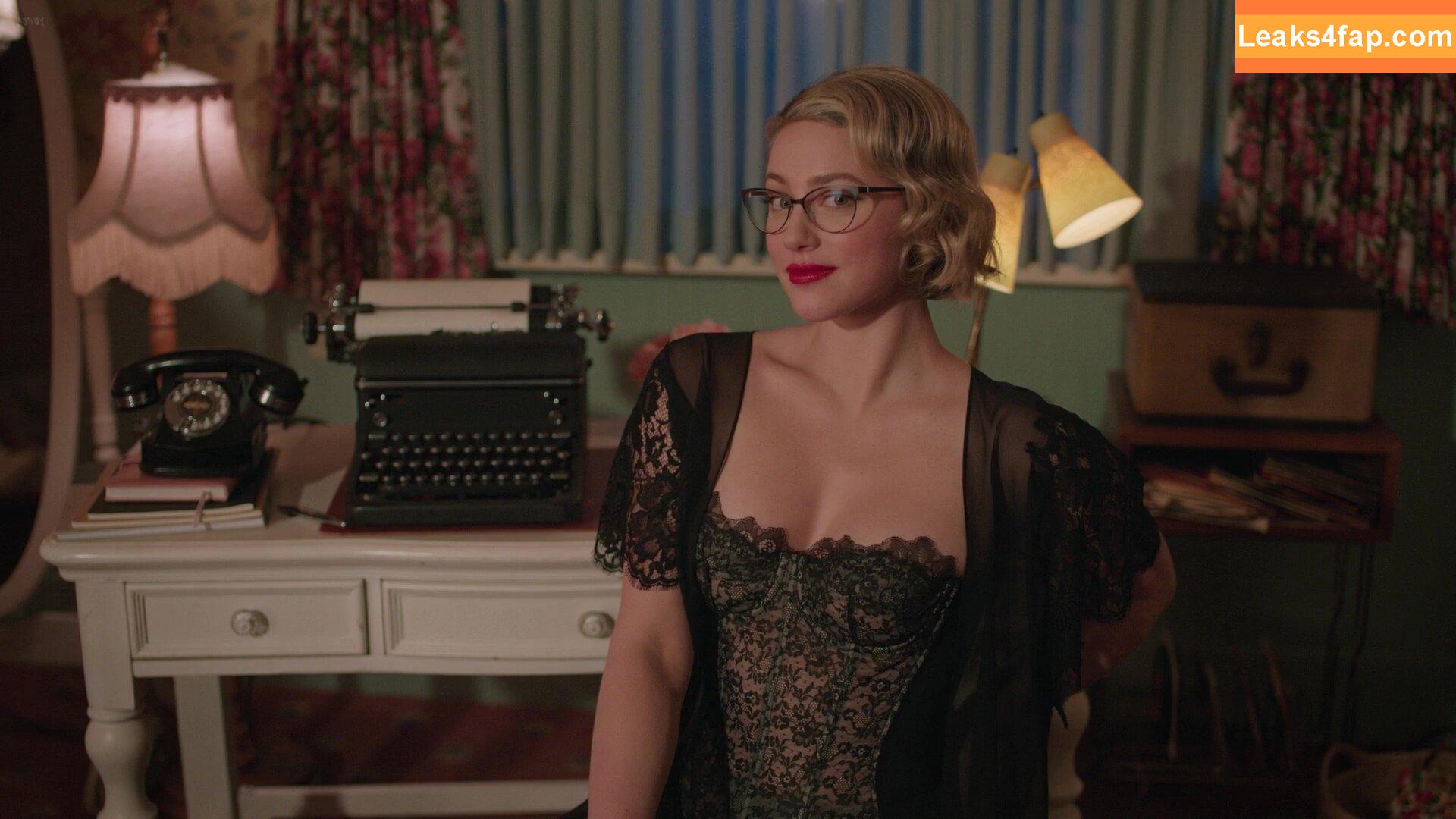 Lili Reinhart / Unpublished Photos / lilireinhart leaked photo photo #0175