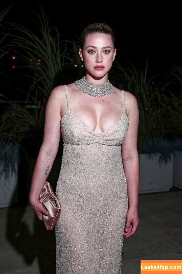 Lili Reinhart / Unpublished Photos / lilireinhart leaked photo photo #0195