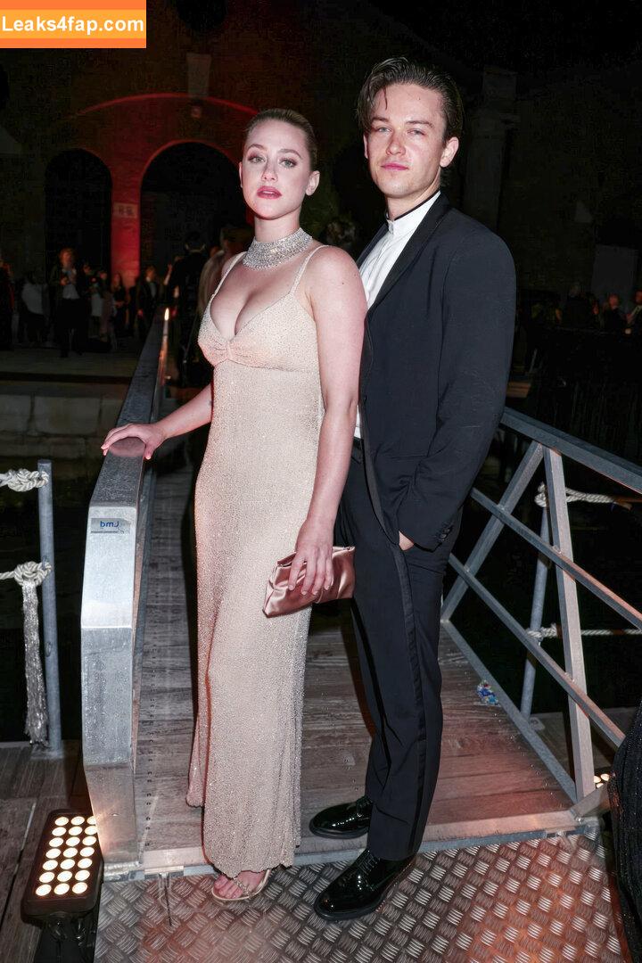 Lili Reinhart / Unpublished Photos / lilireinhart leaked photo photo #0196