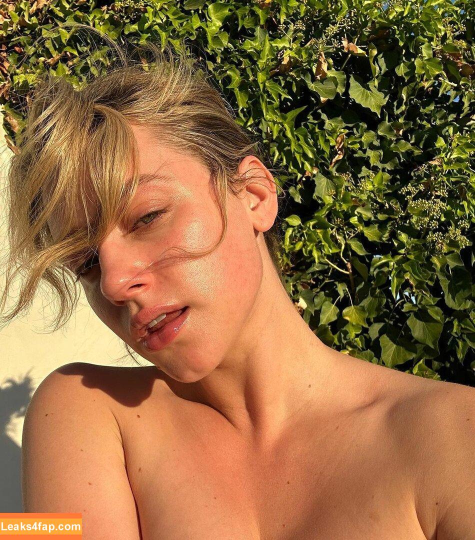 Lili Reinhart / Unpublished Photos / lilireinhart leaked photo photo #0218