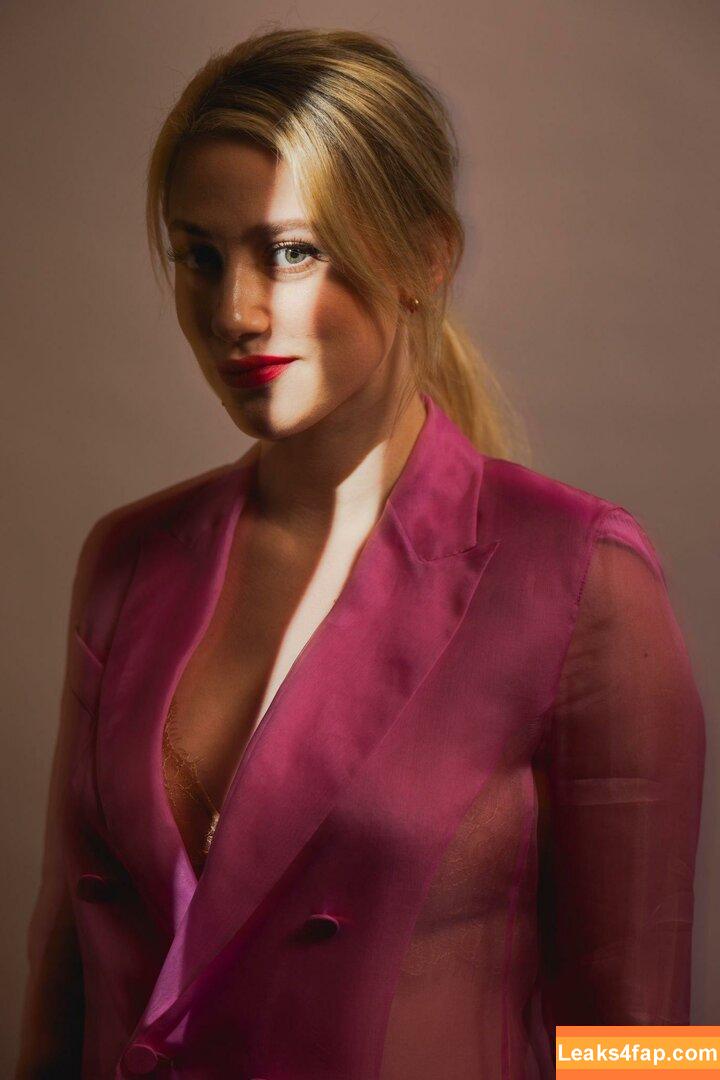 Lili Reinhart / Unpublished Photos / lilireinhart leaked photo photo #0266