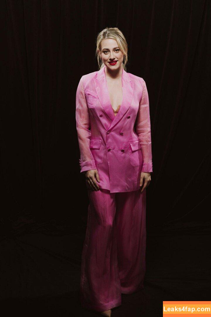 Lili Reinhart / Unpublished Photos / lilireinhart leaked photo photo #0269