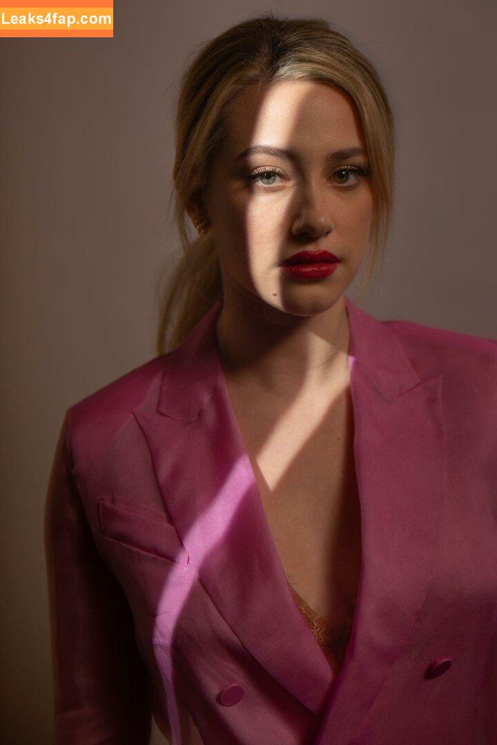 Lili Reinhart / Unpublished Photos / lilireinhart leaked photo photo #0272