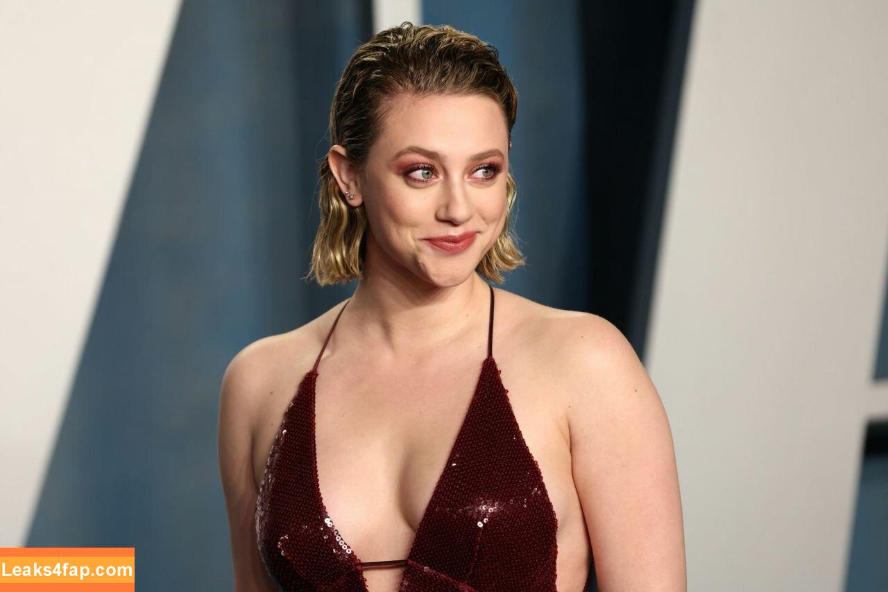 Lili Reinhart / Unpublished Photos / lilireinhart leaked photo photo #0284