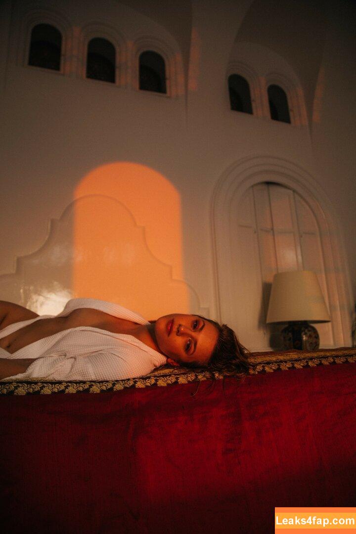 Lili Reinhart / Unpublished Photos / lilireinhart leaked photo photo #0305