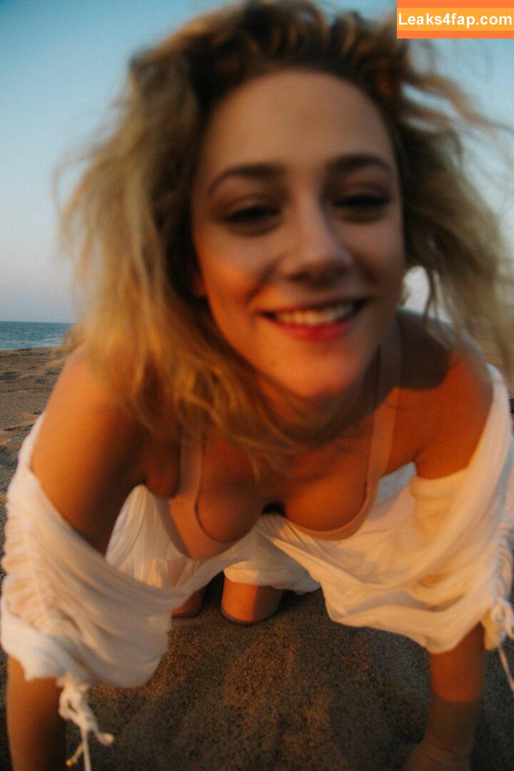 Lili Reinhart / Unpublished Photos / lilireinhart leaked photo photo #0308