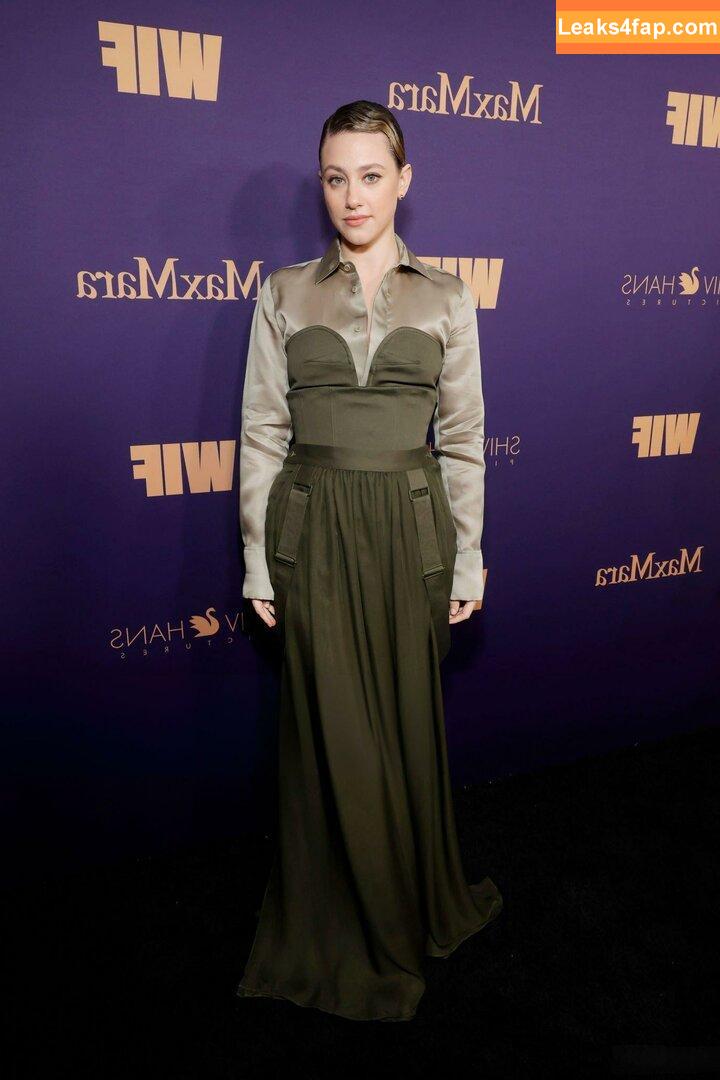 Lili Reinhart / Unpublished Photos / lilireinhart leaked photo photo #0323