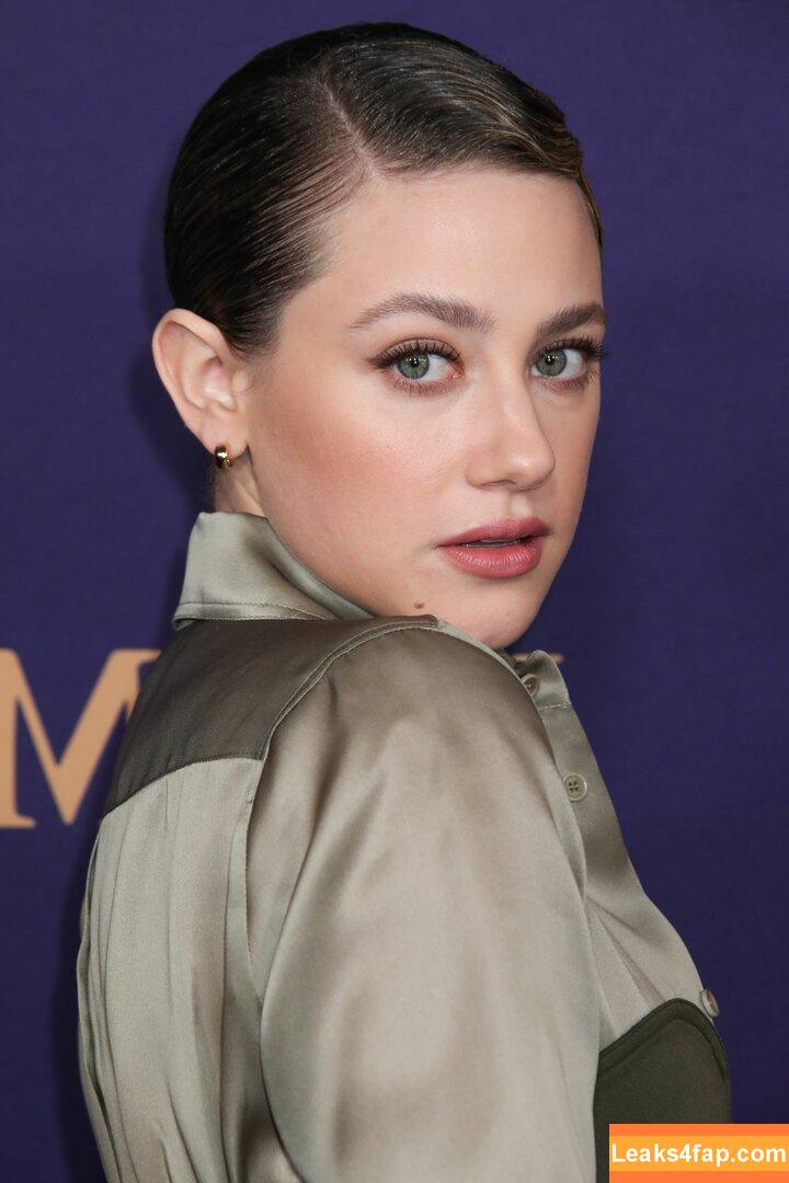 Lili Reinhart / Unpublished Photos / lilireinhart leaked photo photo #0328