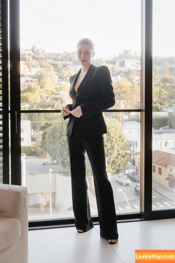 Lili Reinhart / Unpublished Photos / lilireinhart leaked photo photo #0352