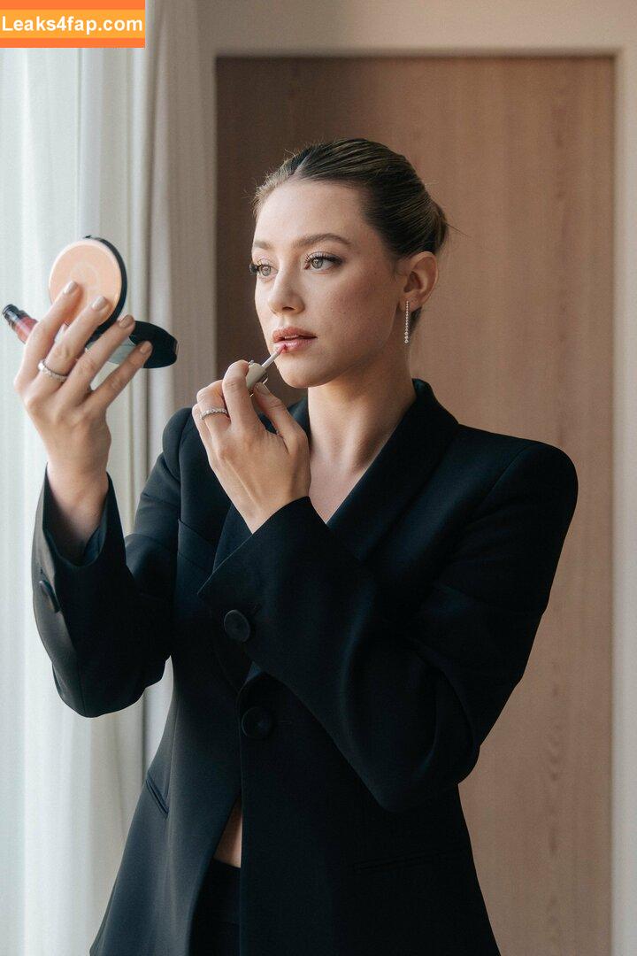 Lili Reinhart / Unpublished Photos / lilireinhart leaked photo photo #0353